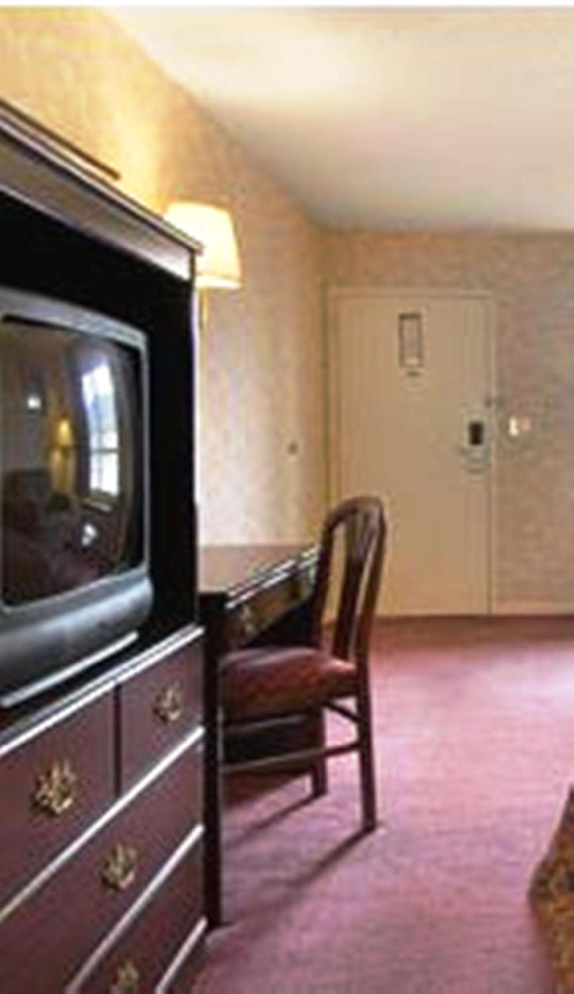 Super 8 By Wyndham Decatur Priceville Eksteriør bilde